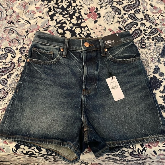Brand new Express shorts! - Picture 1 of 3